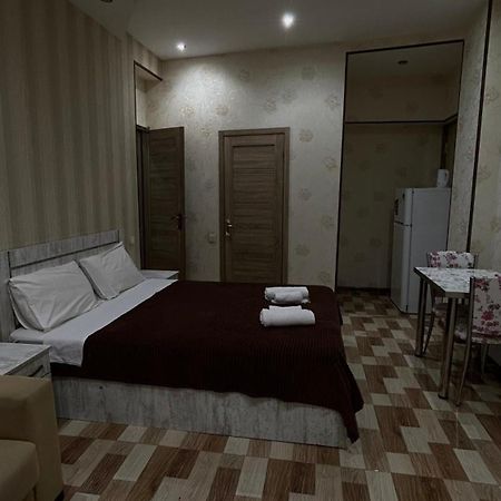 Hotel Tourist Tiflis Exterior foto