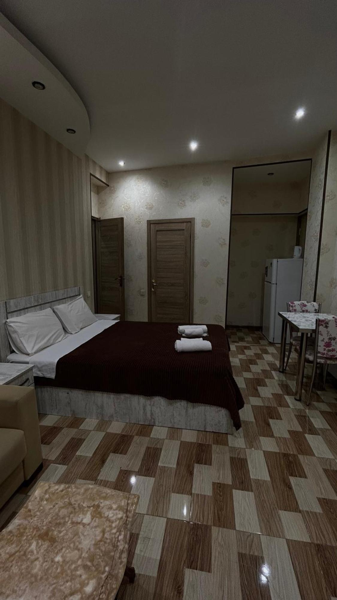 Hotel Tourist Tiflis Exterior foto