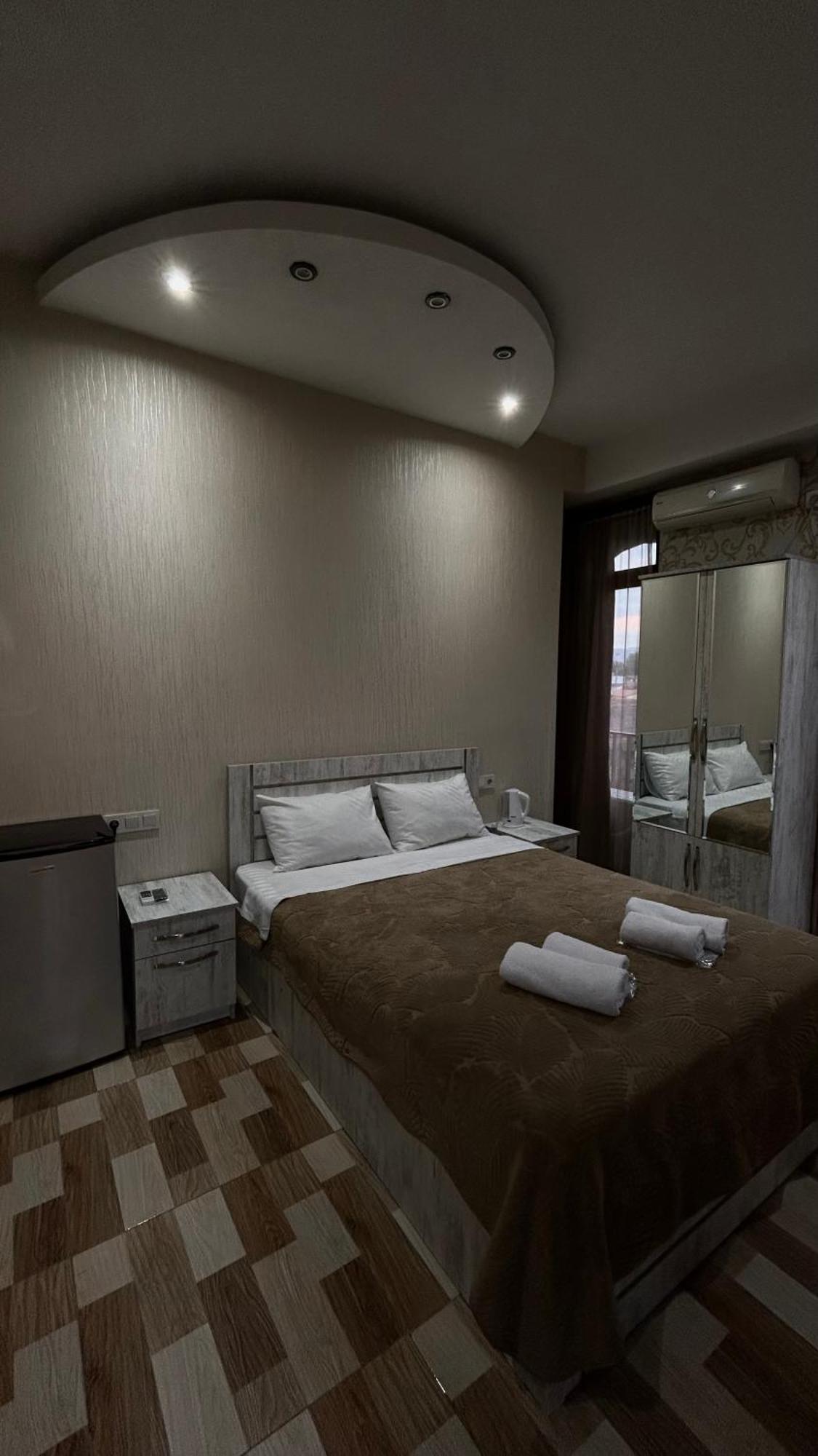 Hotel Tourist Tiflis Exterior foto